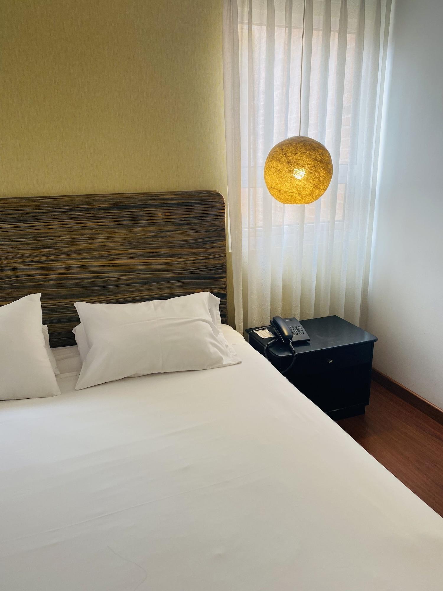 Hotel Retiro 84 By Mij Bogotá Zewnętrze zdjęcie