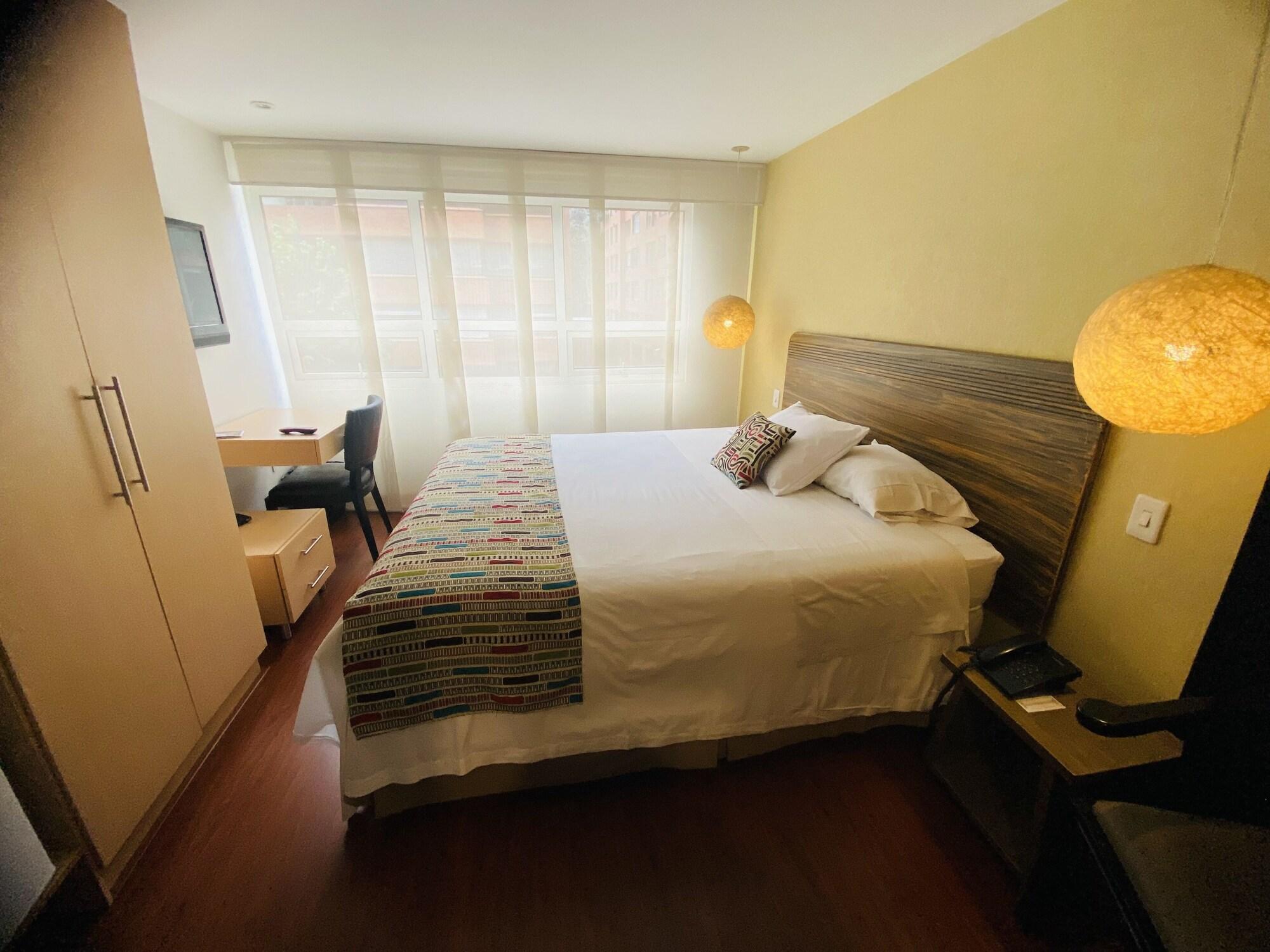 Hotel Retiro 84 By Mij Bogotá Zewnętrze zdjęcie