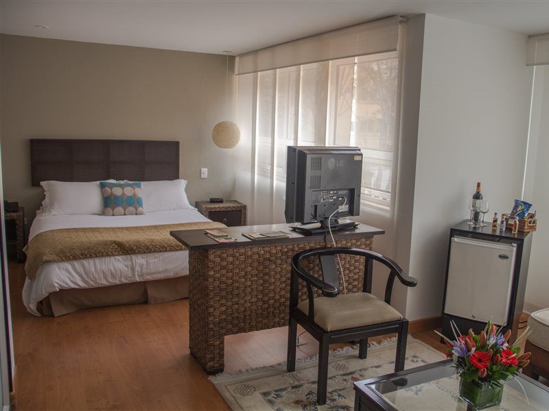 Hotel Retiro 84 By Mij Bogotá Zewnętrze zdjęcie